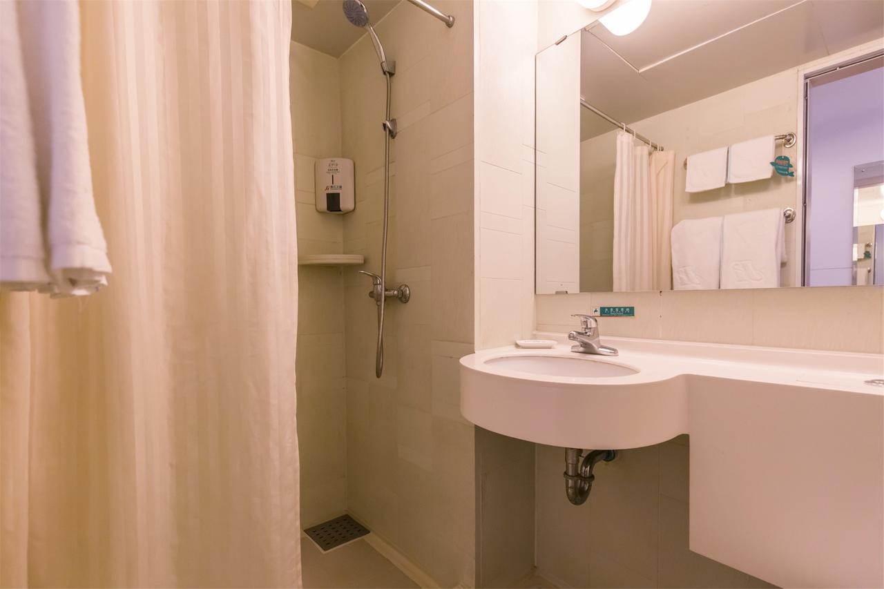 Jinjiang Inn Wanda Plaza Hotel Taiyuan Street Шеньян Екстер'єр фото